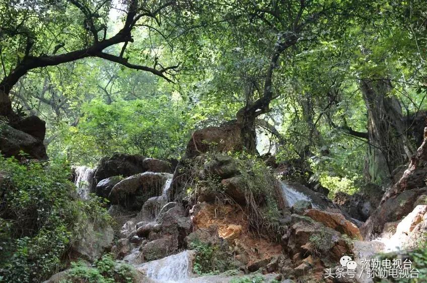 云南红河弥勒瀑布,弥勒滴水滩瀑布