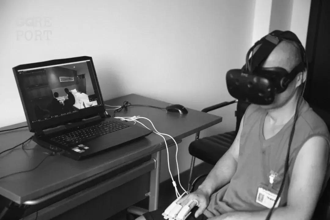 我去戒毒所体验了VR戒毒，系统：“此人对*品毒**有较强的渴求度”