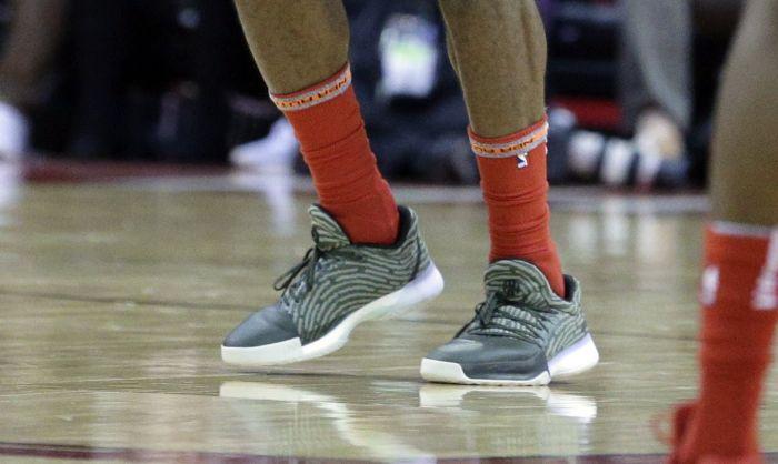 jr史密斯supreme护臂,jr史密斯纹身是什么意思