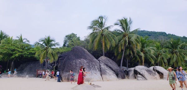 三亚独行攻略,三亚必去的景点和美食