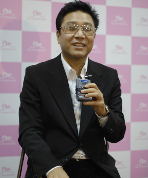 sm艺人李秀满回归,sm艺人站队李秀满