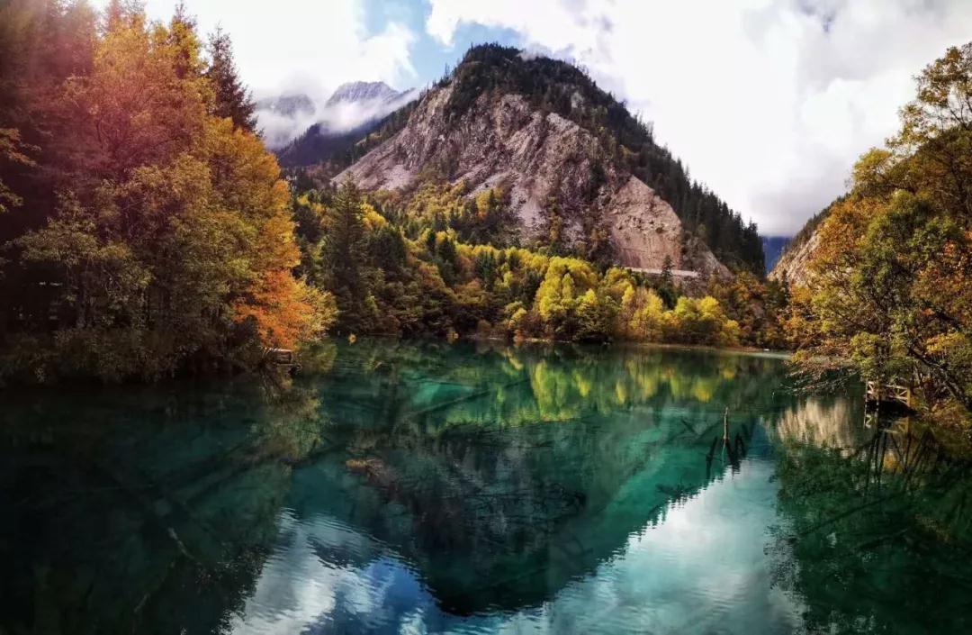 秋天的九寨风景区,秋天的九寨沟风景区山水视频