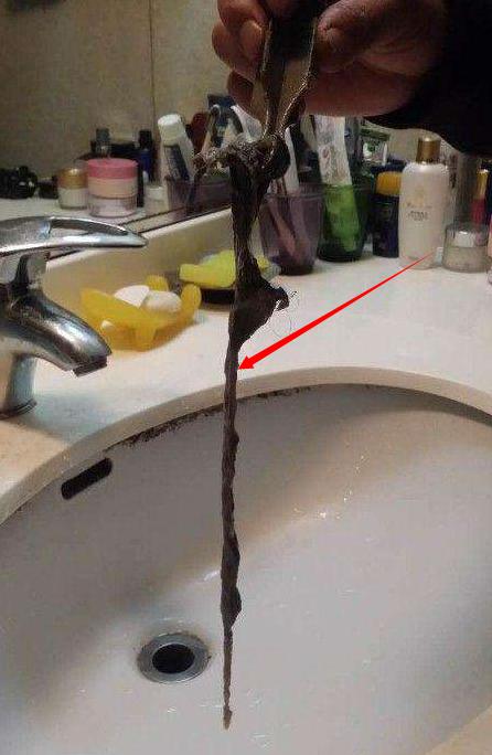 卫生间洗脸池塞子堵了怎么办,卫生间洗漱池堵了怎么快速疏通