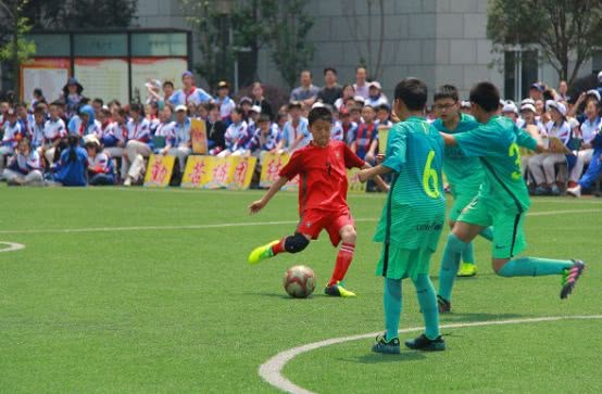 成都梦之队小学免费课程,小学足球梦之队