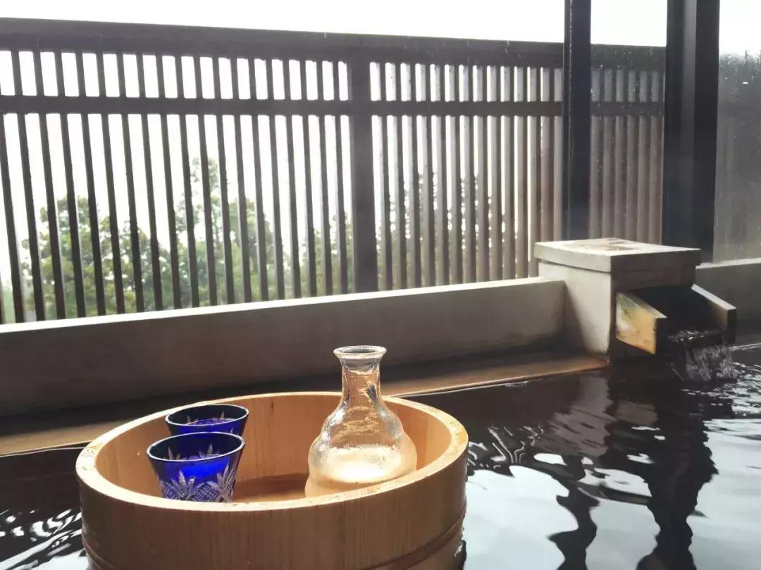 秋意浓，又到了泡温泉的好时节！南京汤山可真是个泡温泉的好地方