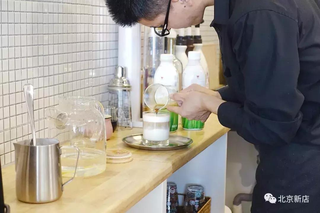 三里屯通盈高空,三里屯高空露台餐吧