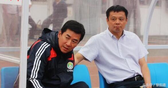 联赛成绩飙升场外献温情，创始人回归中甲第一老炮儿生机重现