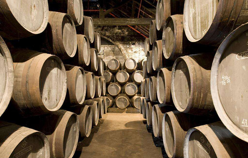 葡萄酒又酸又涩怎么喝得下去,是时候告诉大家真相了