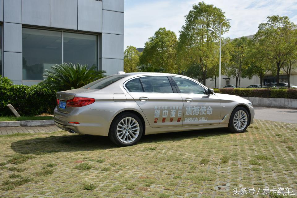 宝马豪华轿车5座,宝马2024高级豪华轿车