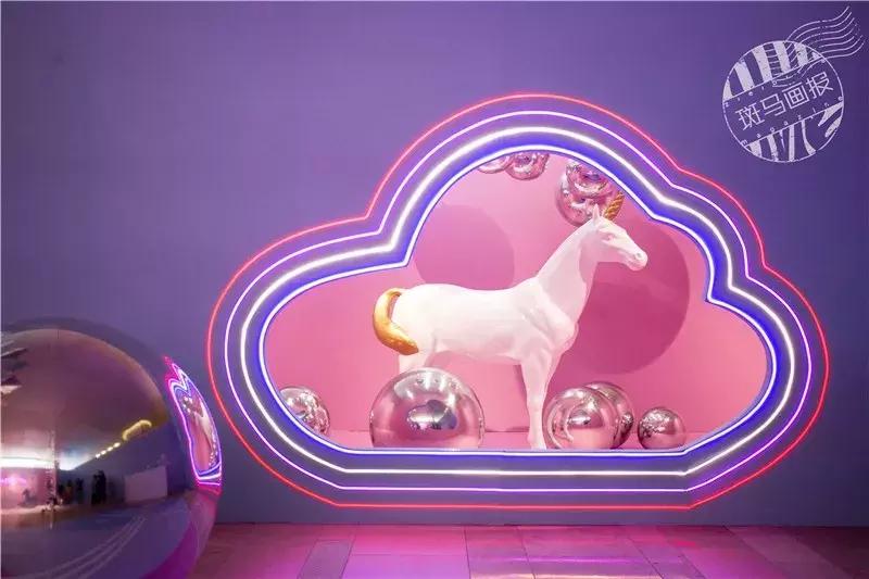 上海时装周潮流大秀,上海时装周快闪视频