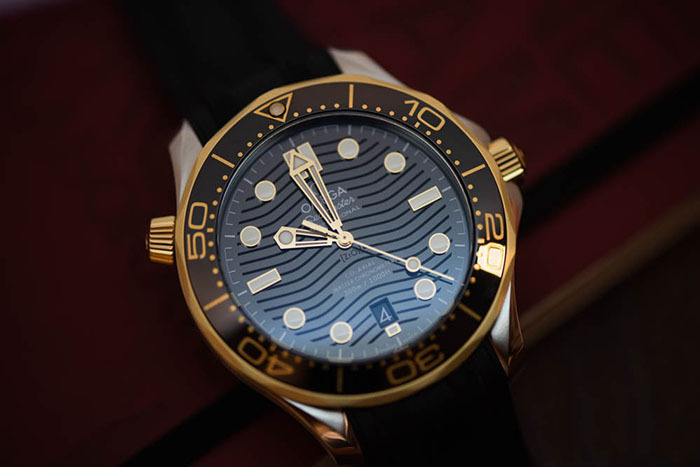 欧米茄潜水表300测评,欧米茄海马300与海马600区别