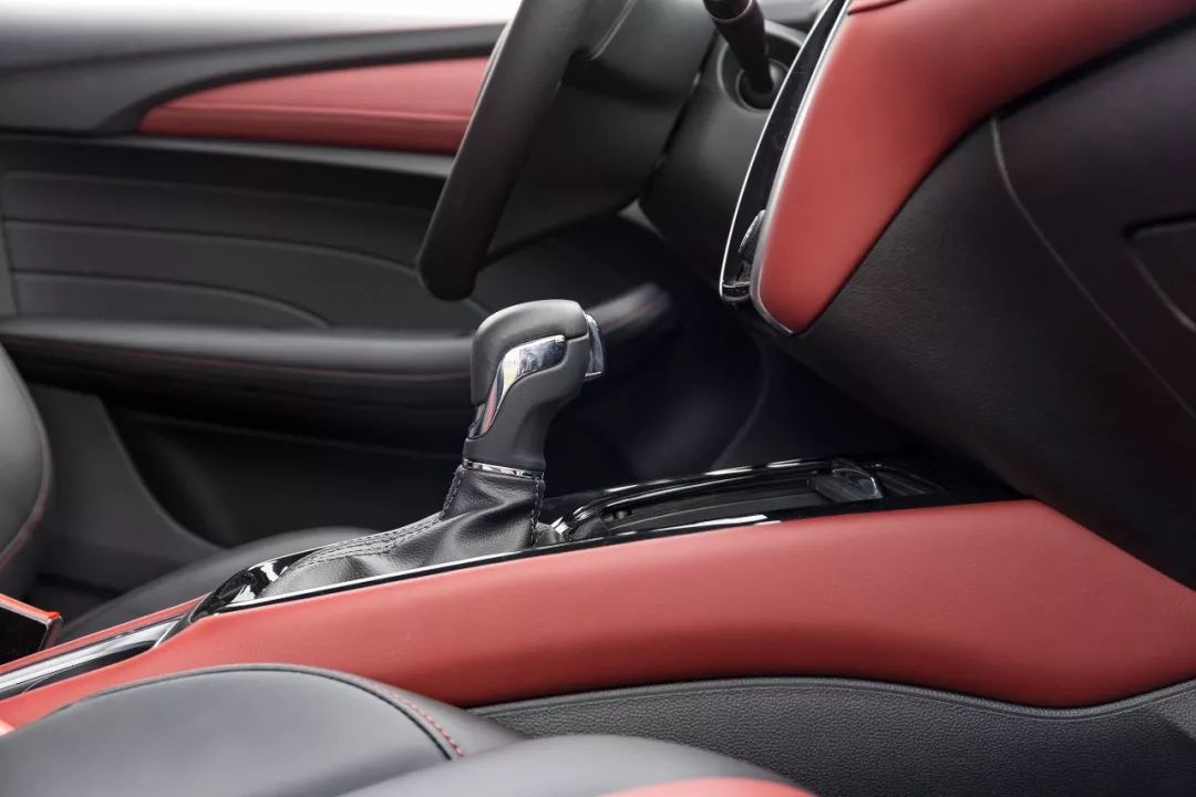 荣威新能源加速,荣威混动极速