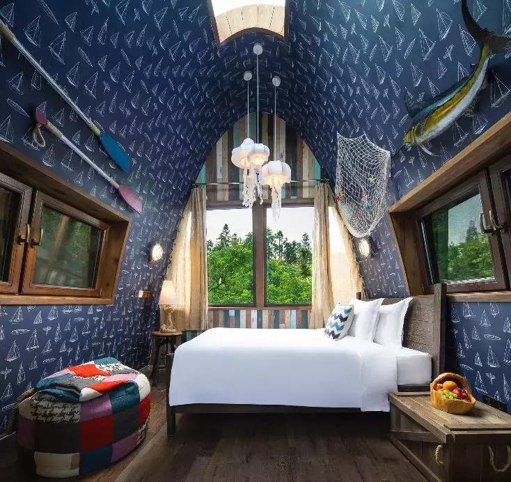 这片媲美京都的红叶之森只藏15栋梦幻树屋，杭州1.5h直达！