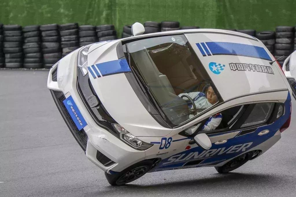 这片媲美京都的红叶之森只藏15栋梦幻树屋，杭州1.5h直达！