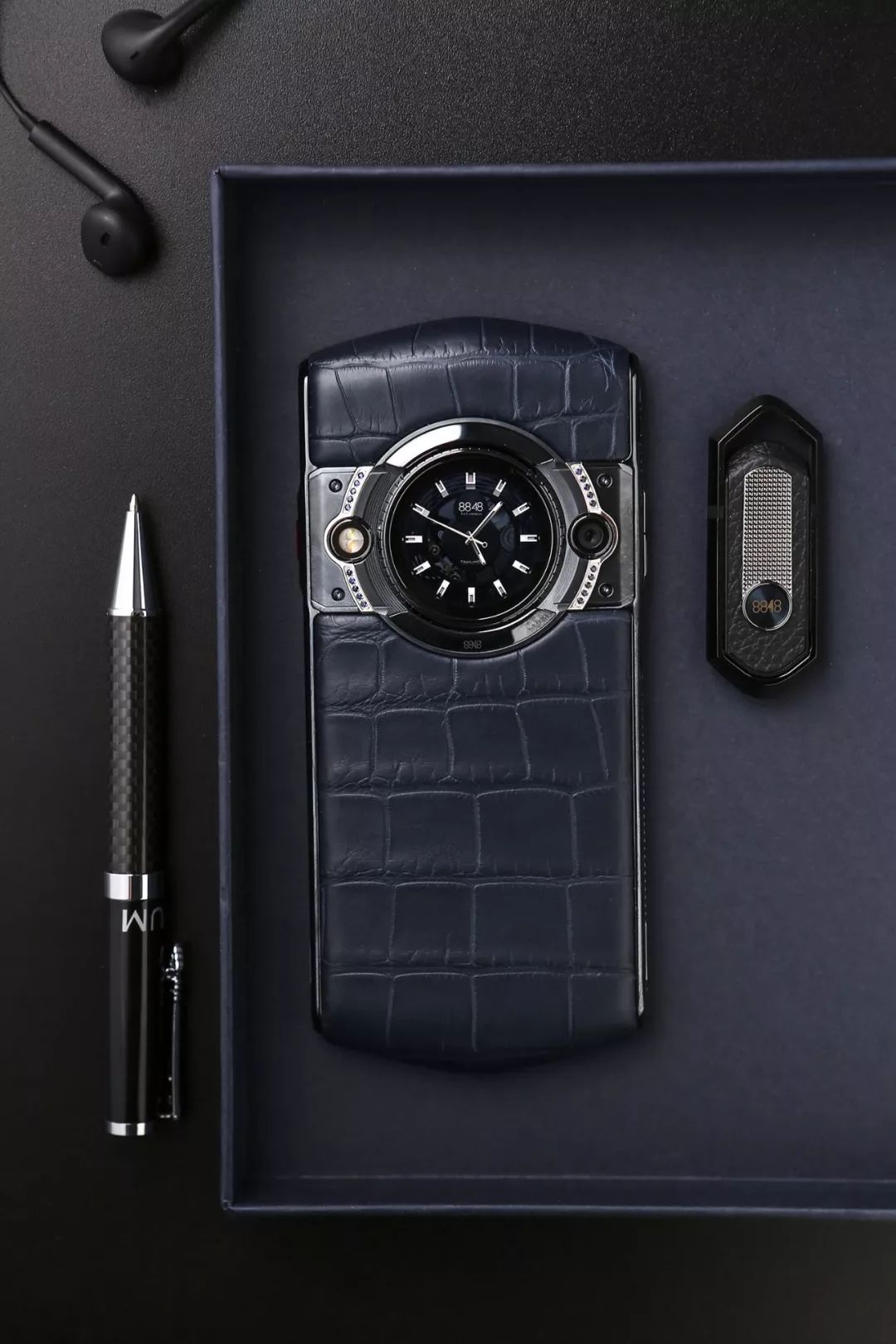 价值十几万的8848手机,8848钟表