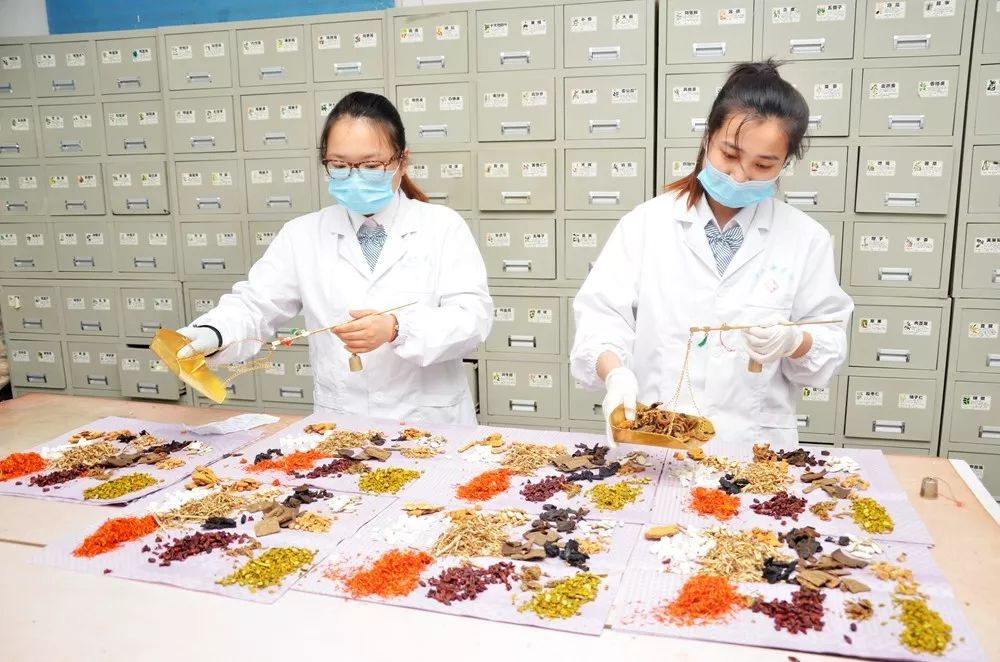 熬过的中药渣怎么处理,熬好的中药渣倒掉有讲究没