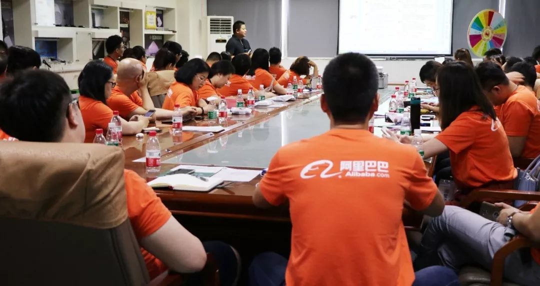 拼多多和趣头条ipo (腾讯阿里巴巴拼多多融资情况)