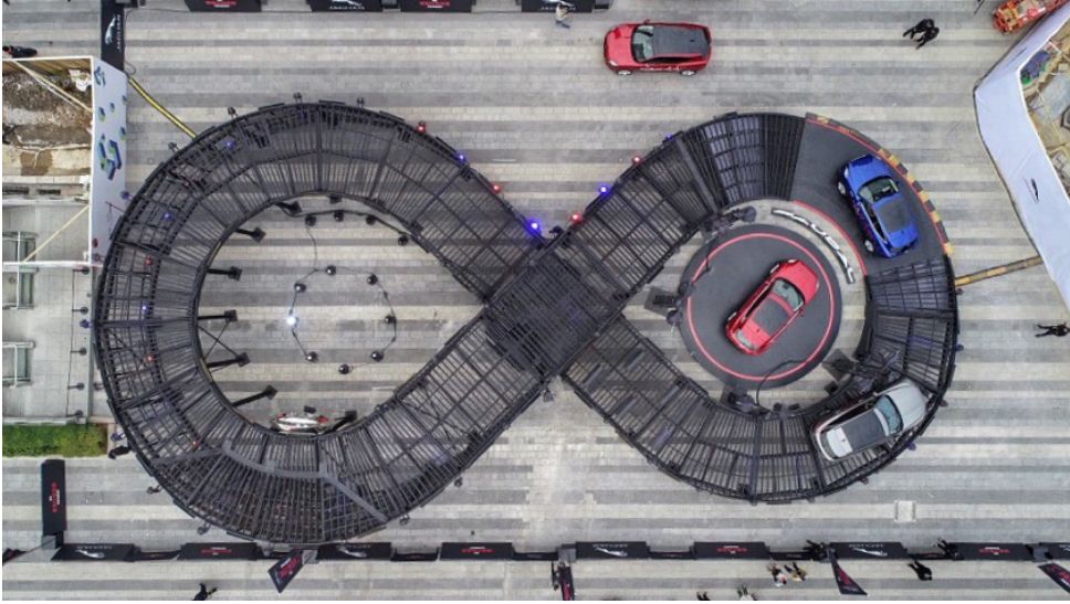 捷豹f-pace霸气魔都街拍,沉浸式体验捷豹老款fpace