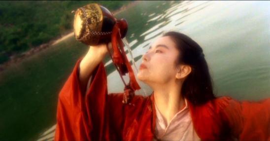 羡慕八十年代港星的发际线吗？7种精油，让你的头发和她们一样美