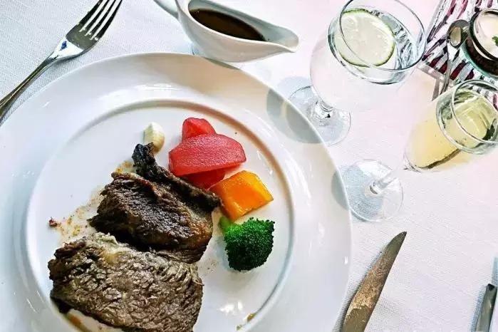 济南哪里牛排最正宗,济南最好吃的牛排火锅