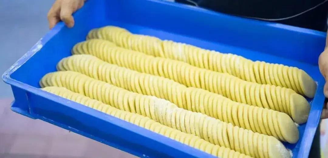 诸暨南门绿豆饼,一口酥到掉渣的绿豆饼