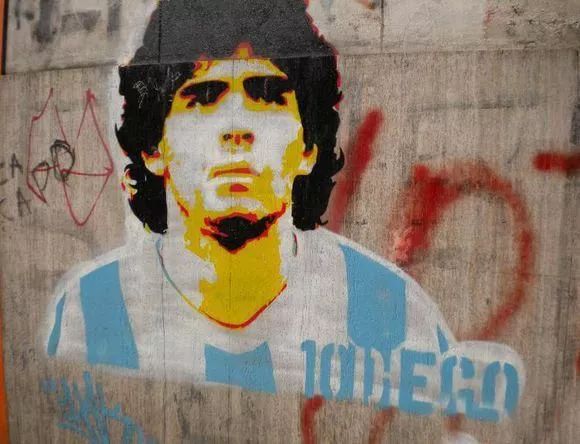 天下足球经典台词背景音乐,天下足球国足经典台词