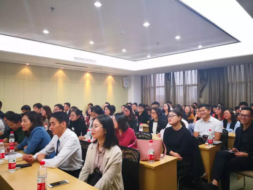 鑱屾捣棰嗚埅瑙嗛,鑱屾捣棰嗚埅鎴愬憳