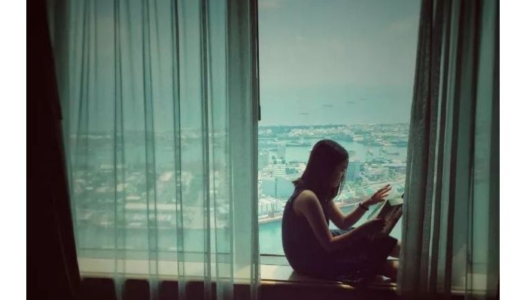 爱看手机的娃怎么培养阅读习惯,怎么让孩子玩手机读书