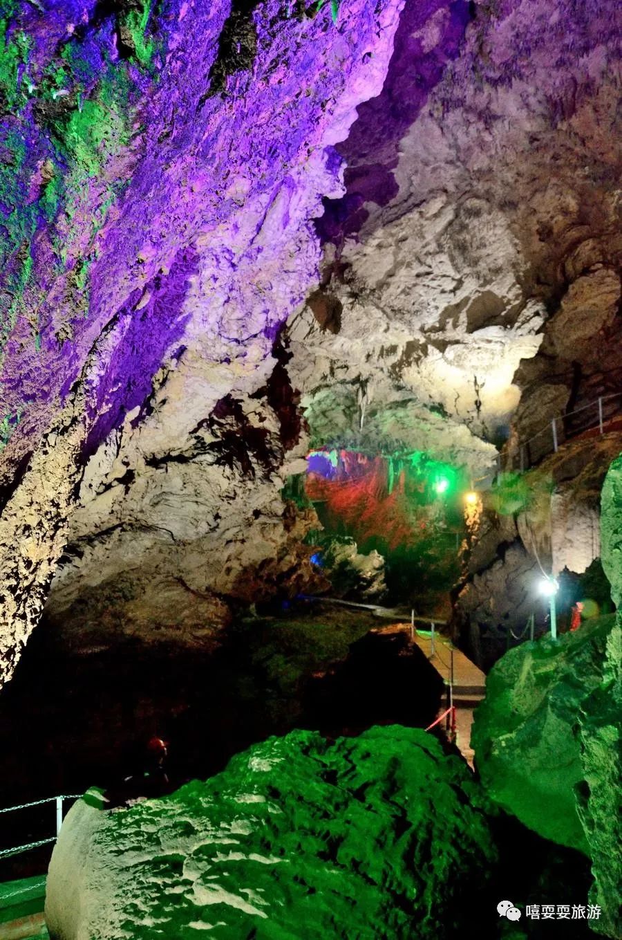 走起，去重庆万州西游洞看现实版的“定海神针”