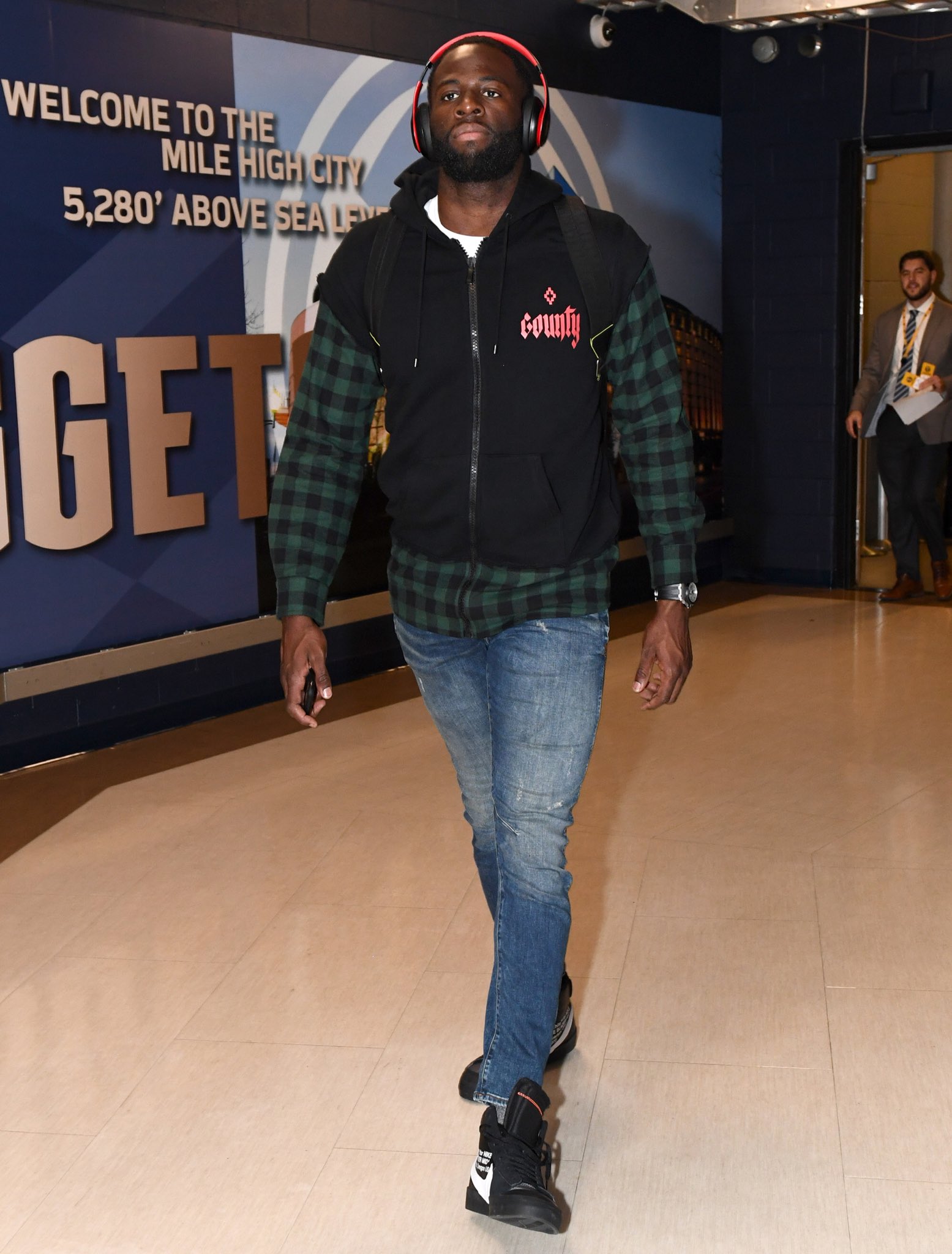 NBA赛场篮球鞋今日集锦，杜兰特脚上的球鞋比他的表现更耀眼