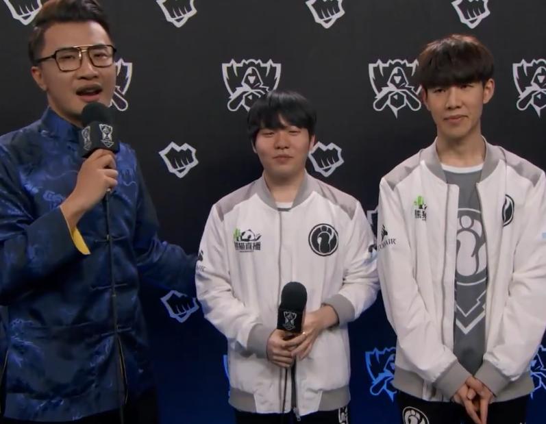 jackeylove霞闪现打kt赛后采访,喻文波jackeylove霞出装