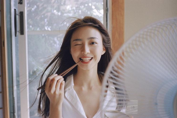 淡化颈纹颈霜排行榜前十名,黑天鹅颈美颈霜