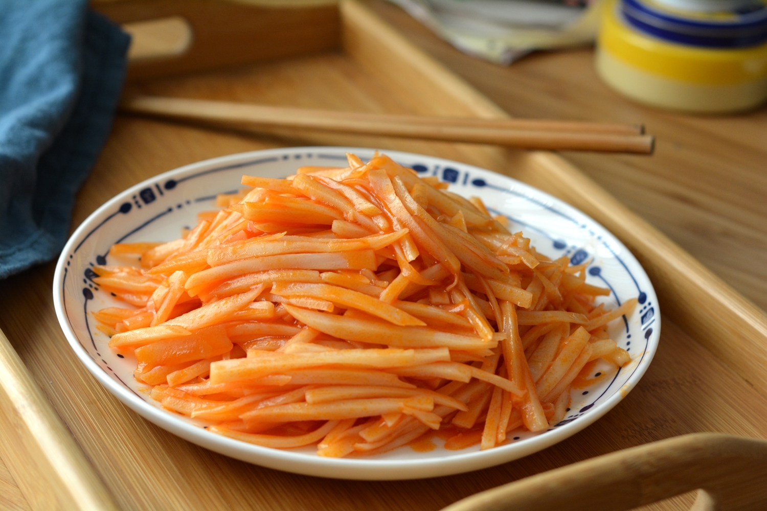 鲜藕怎样泡又白又脆,切莲藕不发黑的做法