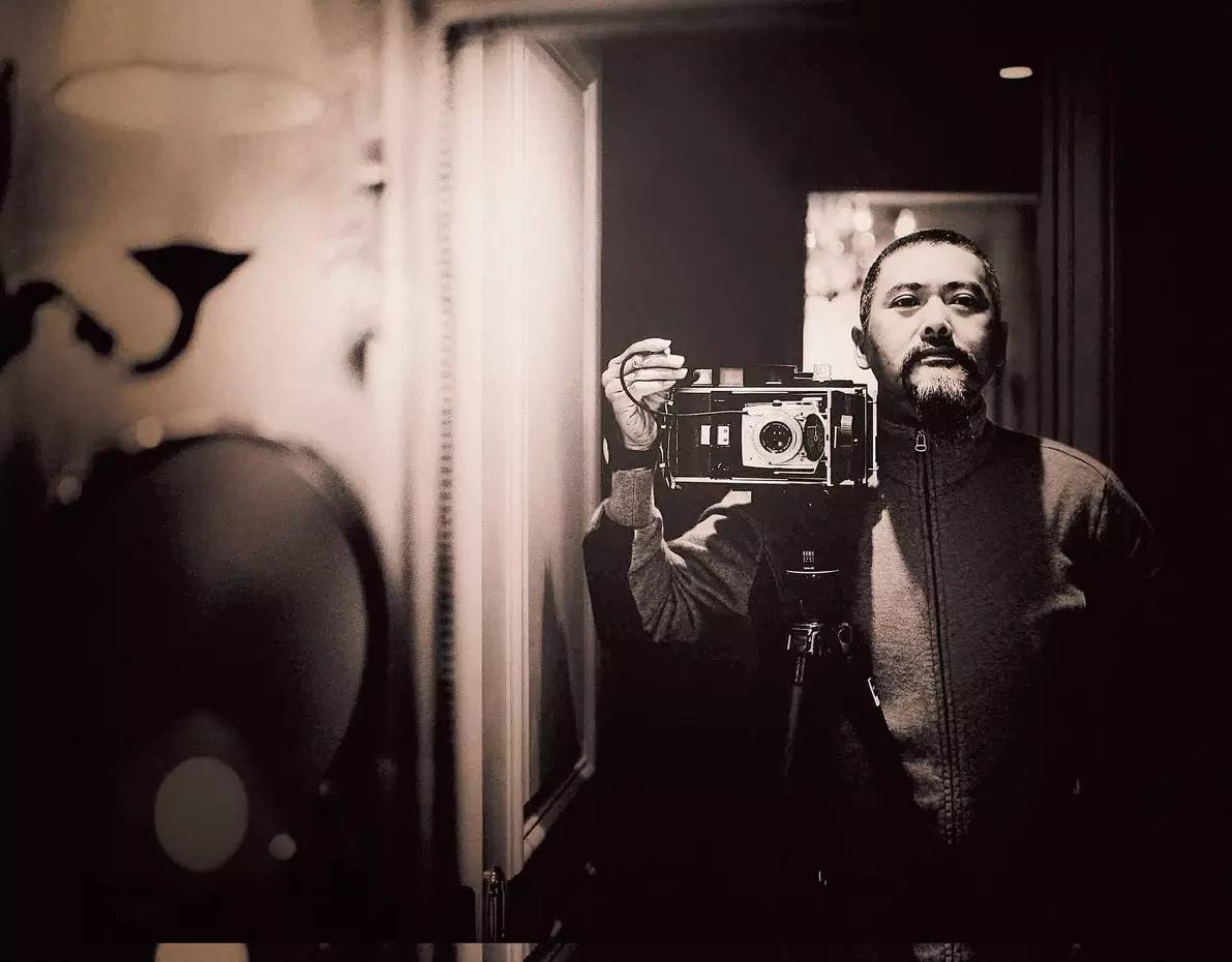 无双电影小马哥,小马哥周润发电影英雄本色动图