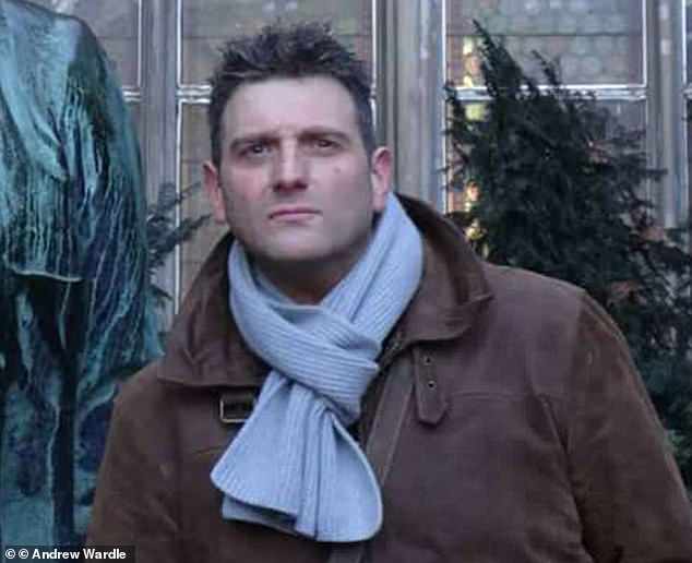 英国男子花45万植入仿真生殖器,不料第一次*生活性**后患重疾被禁欲