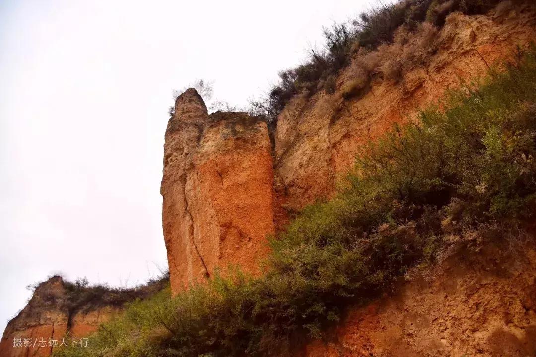 红土林景点,合水红土林