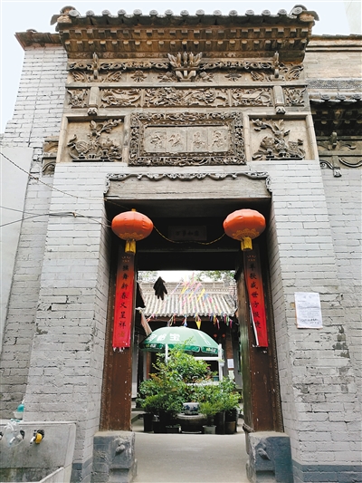 “张公馆”到底是谁的公馆探访庙后街182号老宅文/王亚田