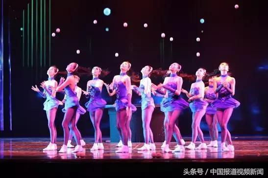 红星艺术团表演视频,红星战士杂技团