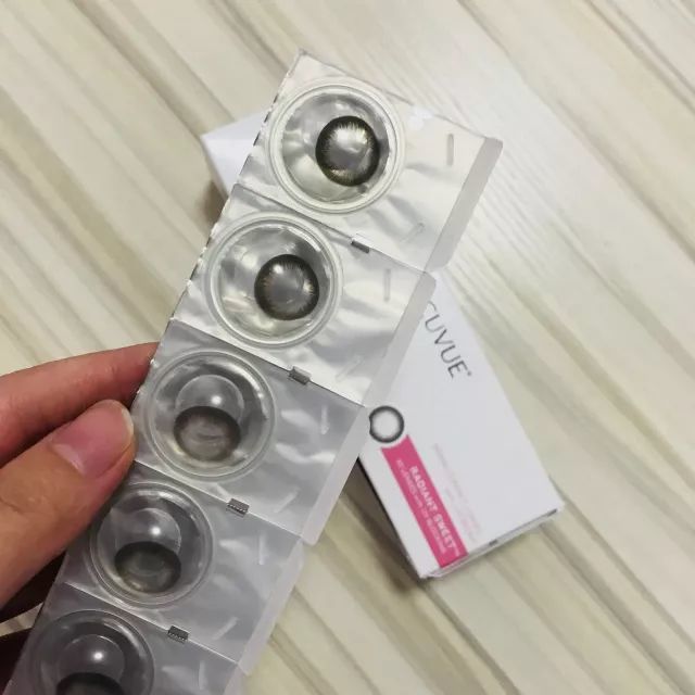 姑娘不会化妆,新手化妆入门怎么卸妆