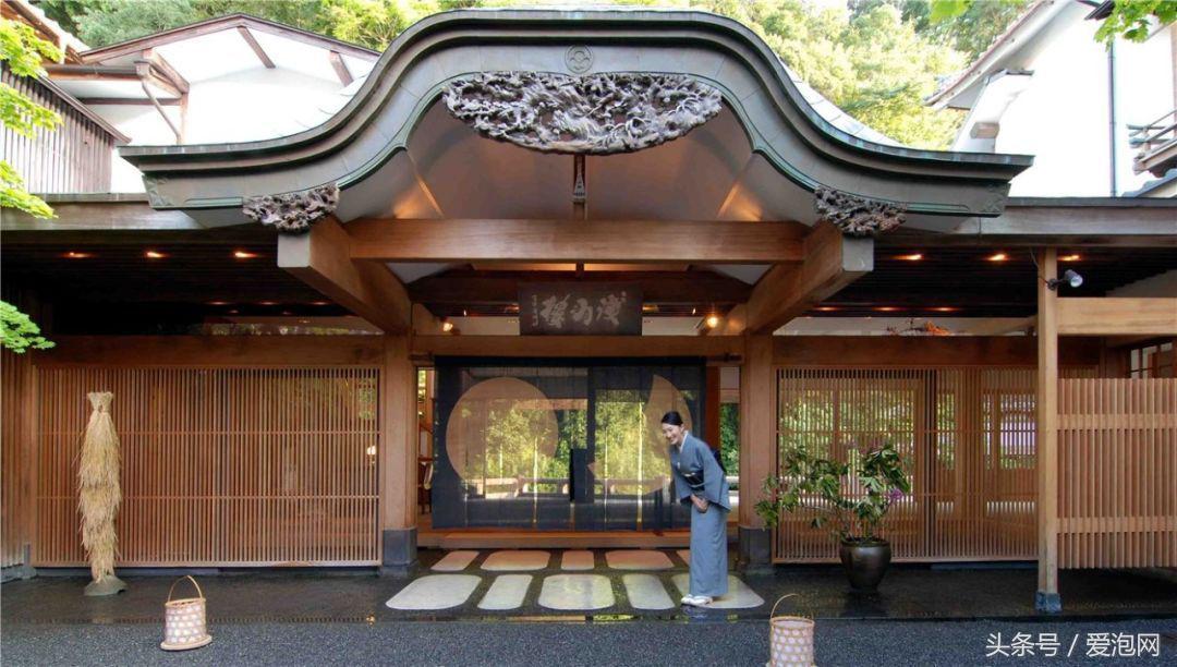 日本十大温泉胜地推荐,日本十大秘境温泉