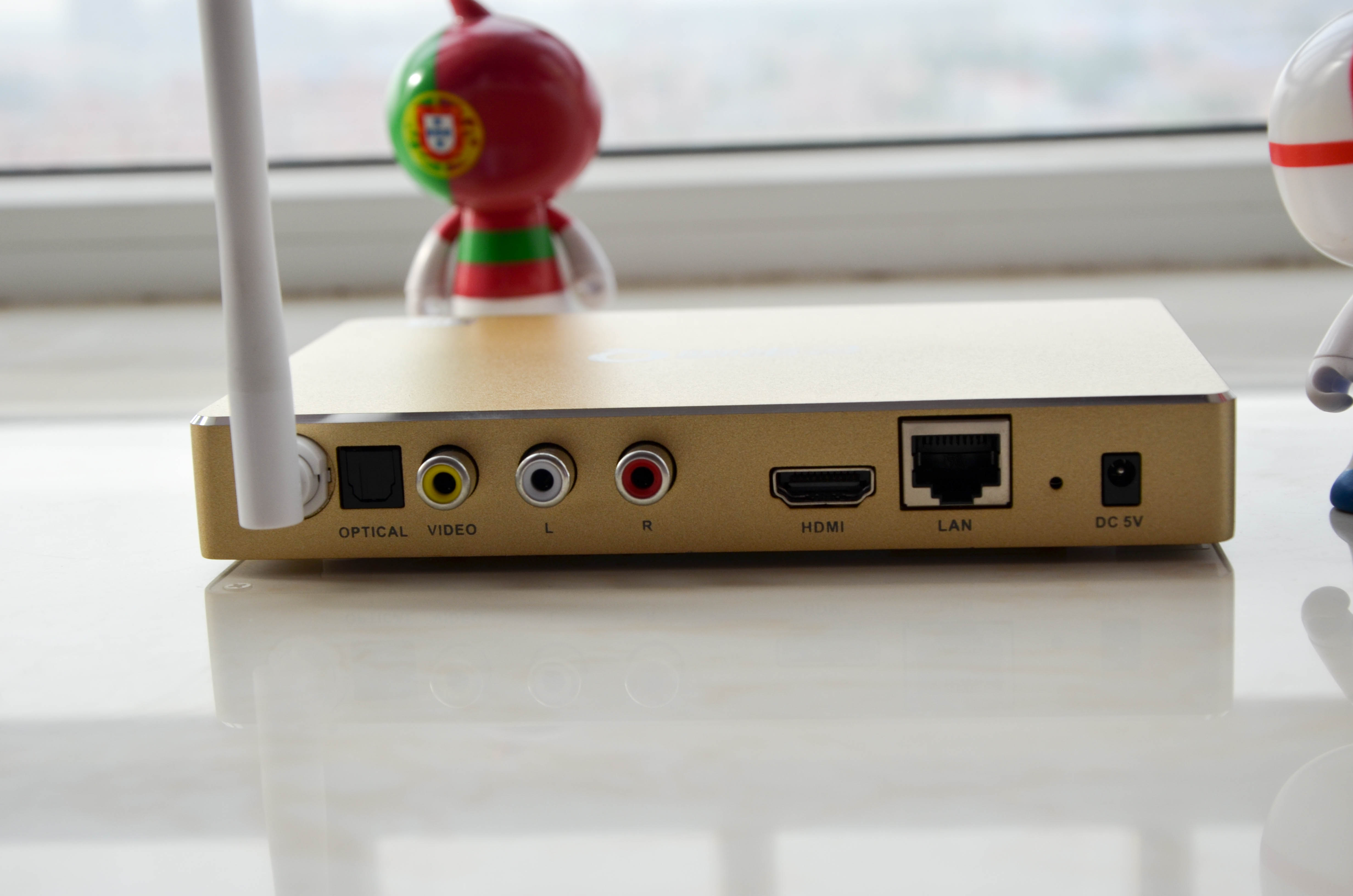 芒果嗨q电视盒子怎么投屏,海美迪电视盒子深度测评