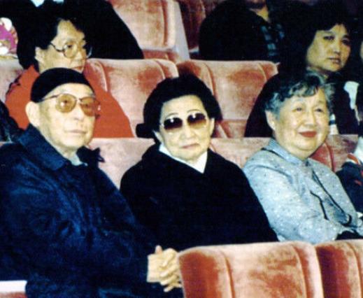 张学良最爱的是于凤至还是赵一荻,张学良与妻子于凤至的坎坷人生