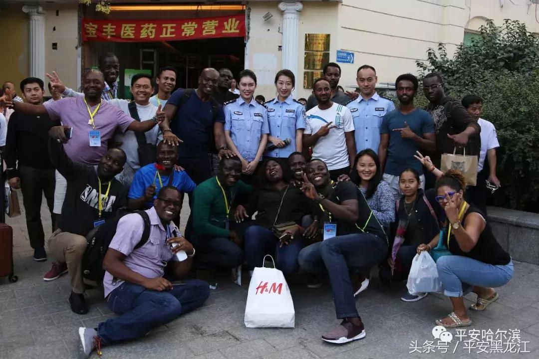 用实力圈粉哈尔滨百年老街流淌着公安民警的歌儿