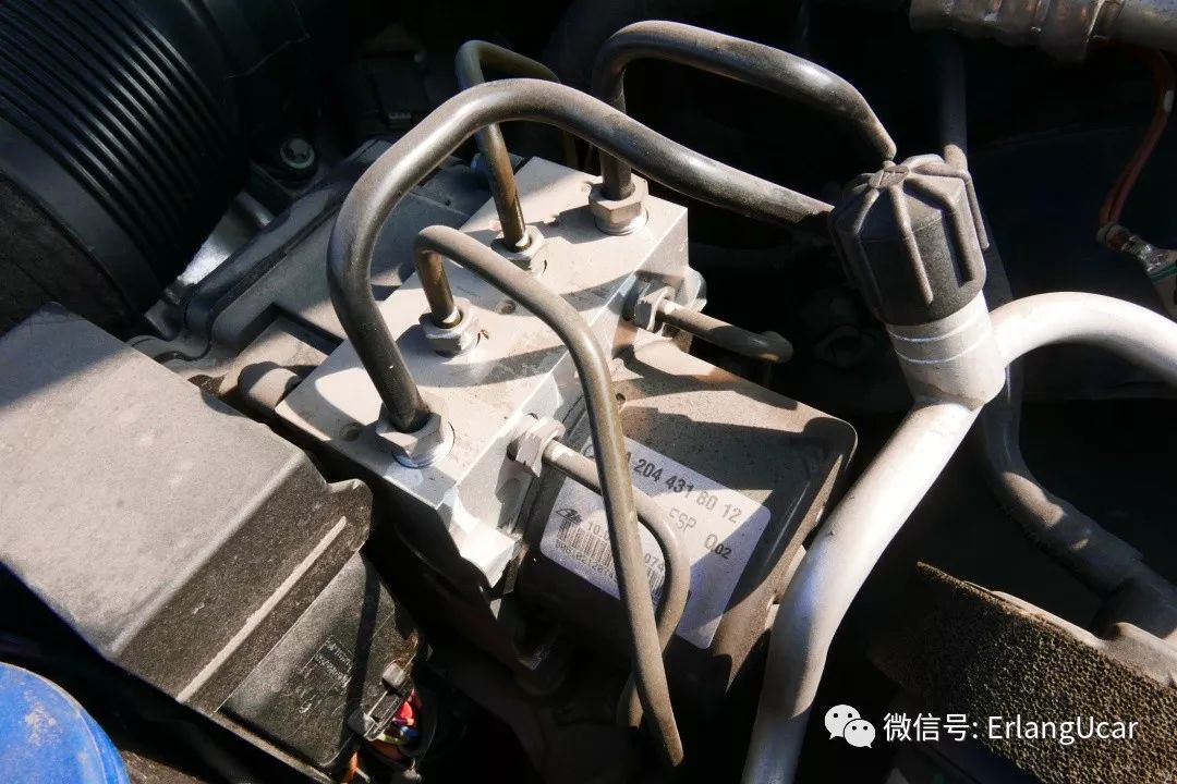 w204奔驰c300coupe,奔驰w204c200旅行版