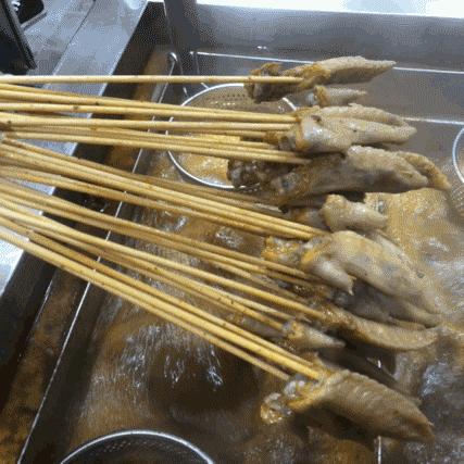 150平串串店营业额,一家90平方的串串店月营业额