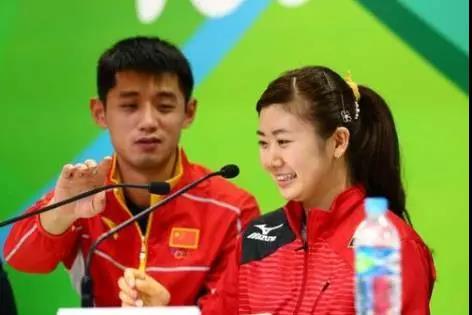 福原爱是不是罗圈腿,福原爱是一男一女吗