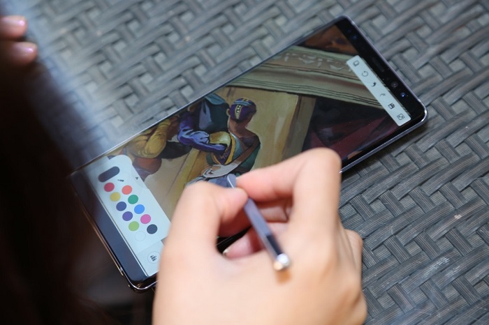 明明是家正经的科技公司,却偏爱恶搞艺术