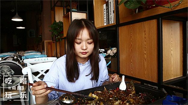 爆！光武路这家店用活鱼下锅！一口鲜到爆炸！吃完简直要犯罪！