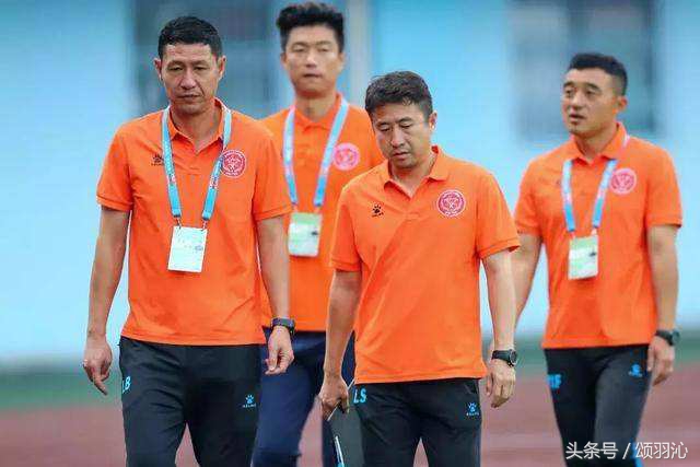 足球：川足今天能顺利打入中甲吗