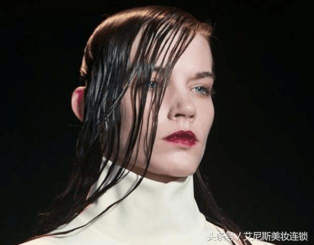 李冰冰复古油头,李冰冰湿发背头造型